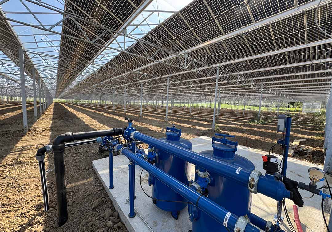 Station de filtration sous serre photovoltaïque